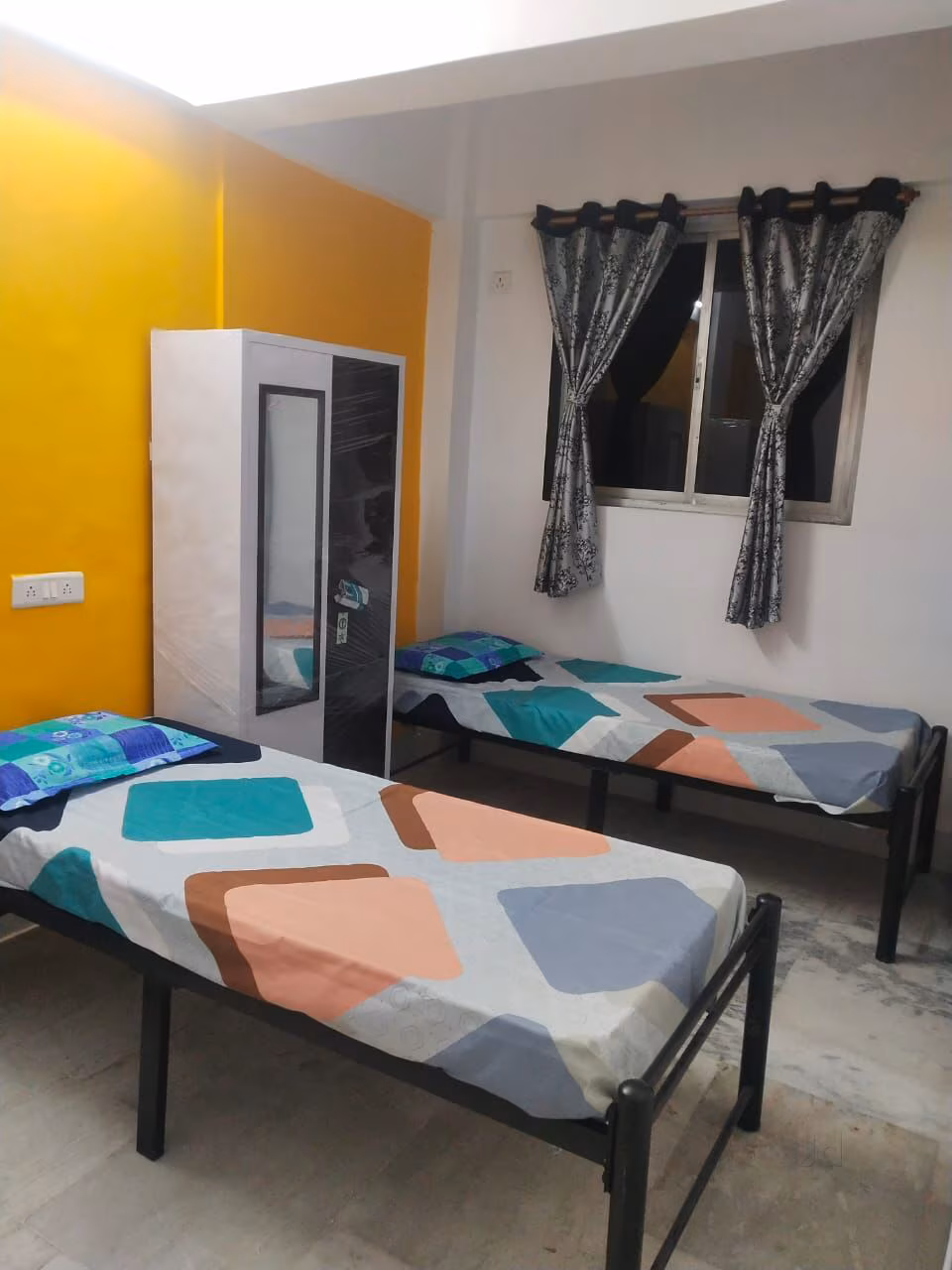 Dormitory (5+ sharing)